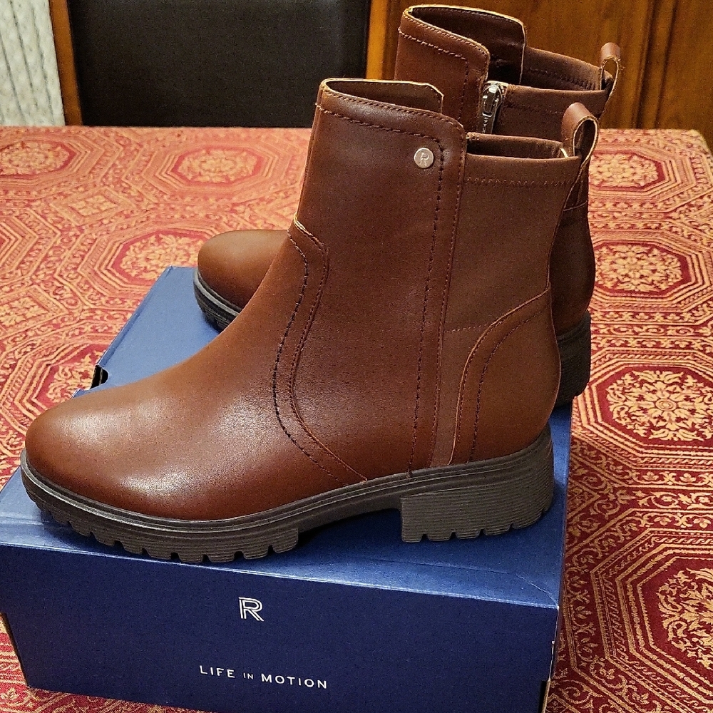 Rockport Isalina Boots,brown,8.5 Nwt